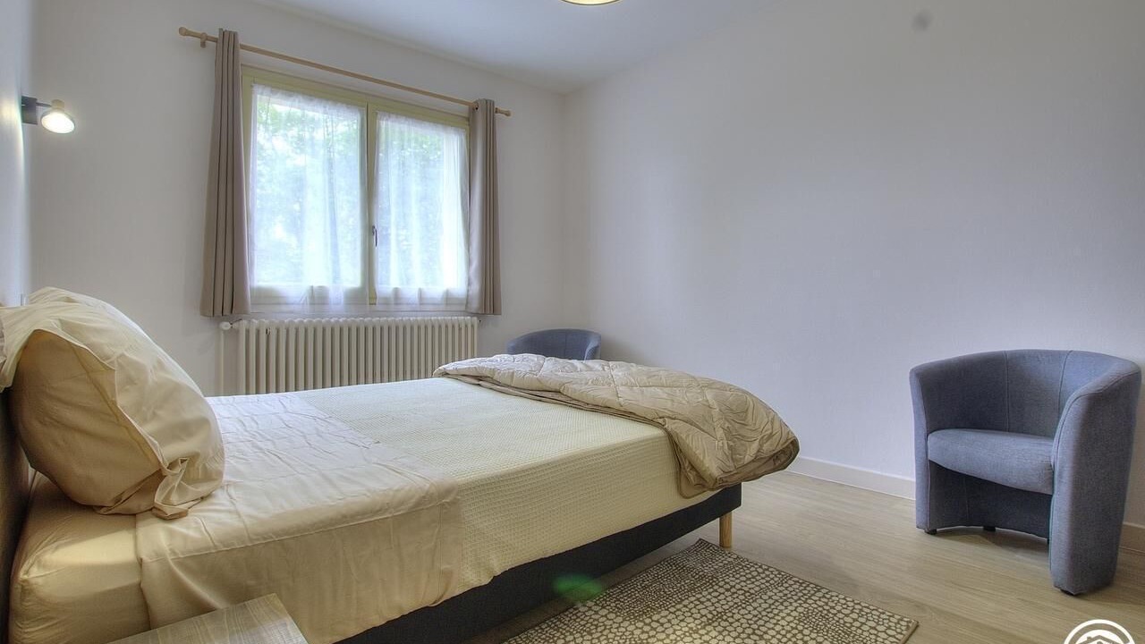 Photo of Bedroom in Amberieu-en-Bugey