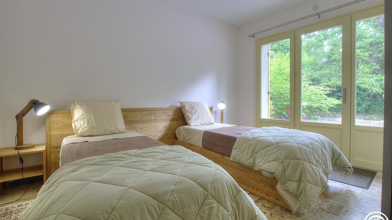 Photo of Bedroom in Amberieu-en-Bugey