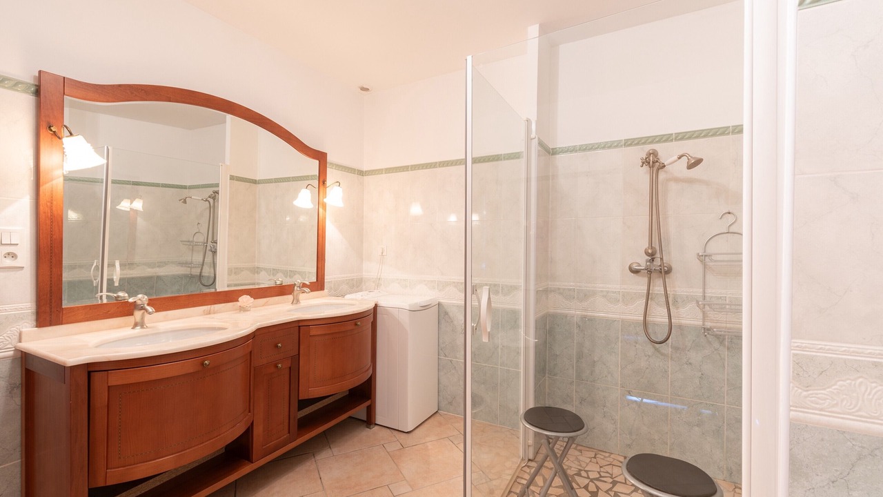 Photo of Bathroom in Coarraze