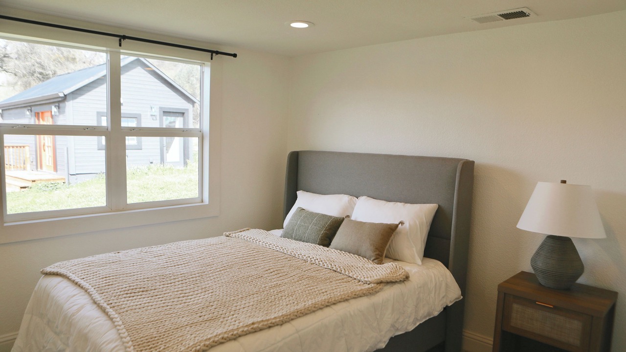 Photo of Bedroom in Jayhawk