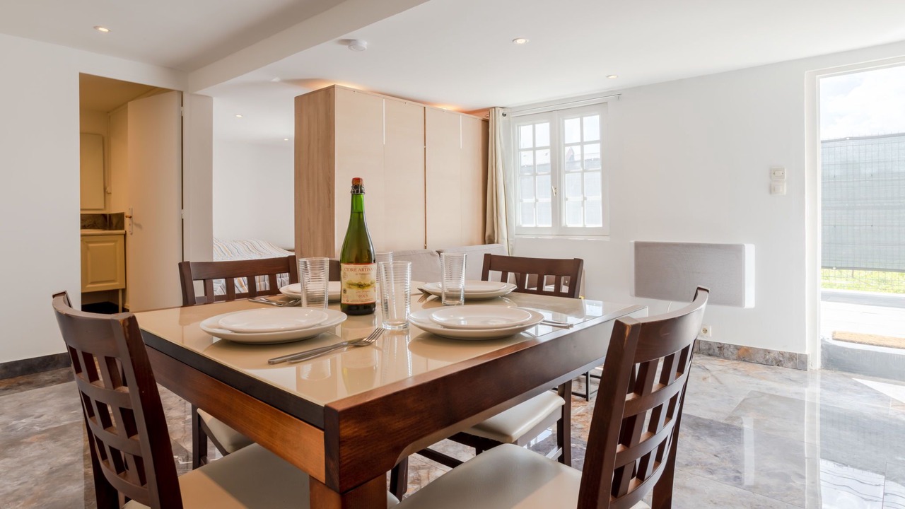 Photo of Bedroom in Les Cites