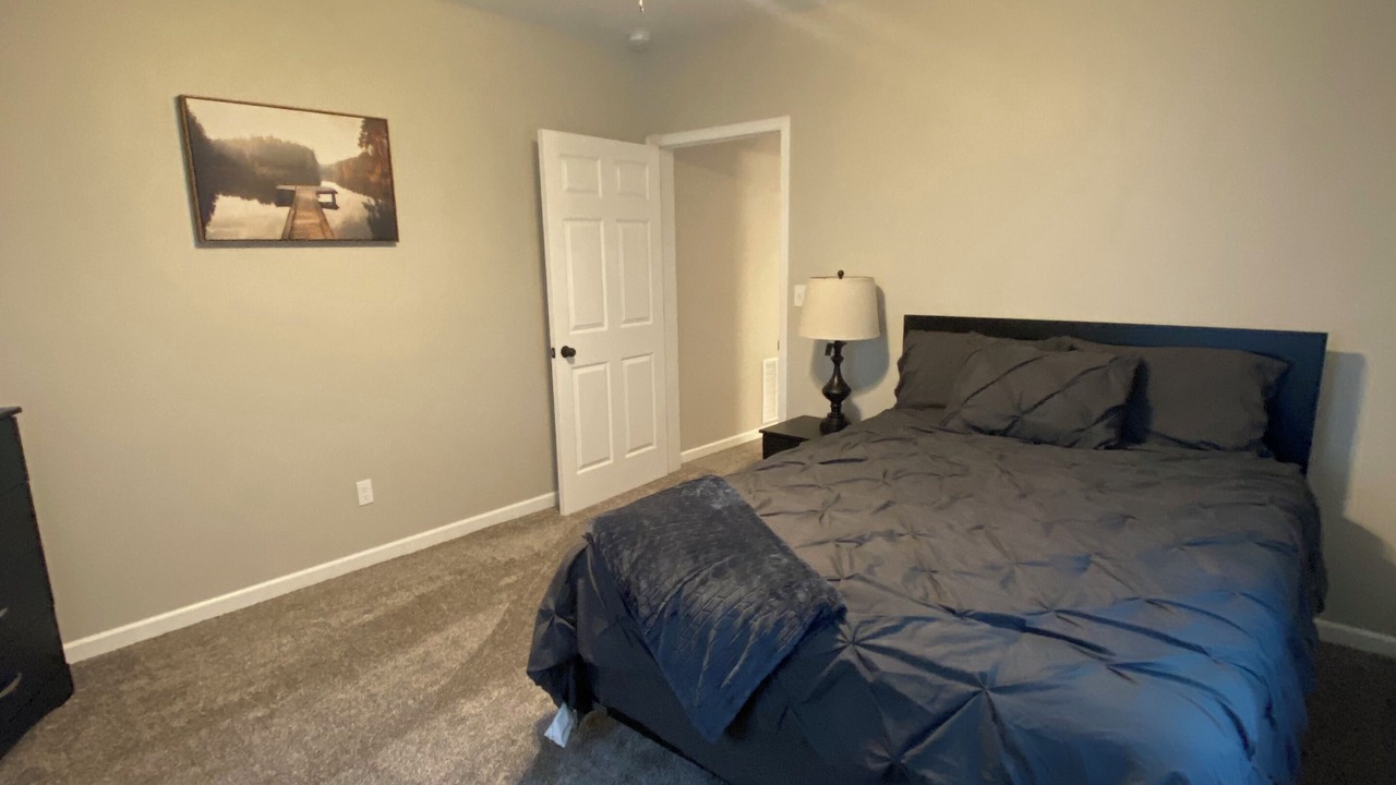 Photo of Bedroom in Jefferson City