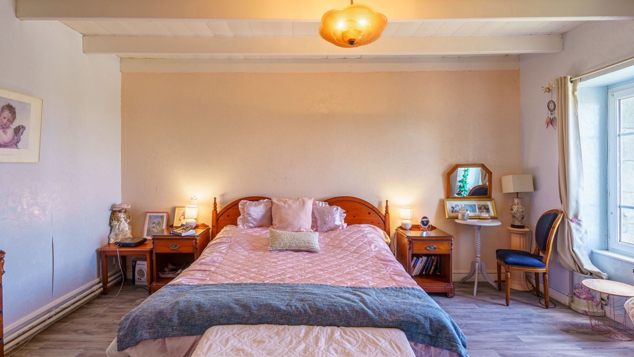 Photo of Others in Primelin