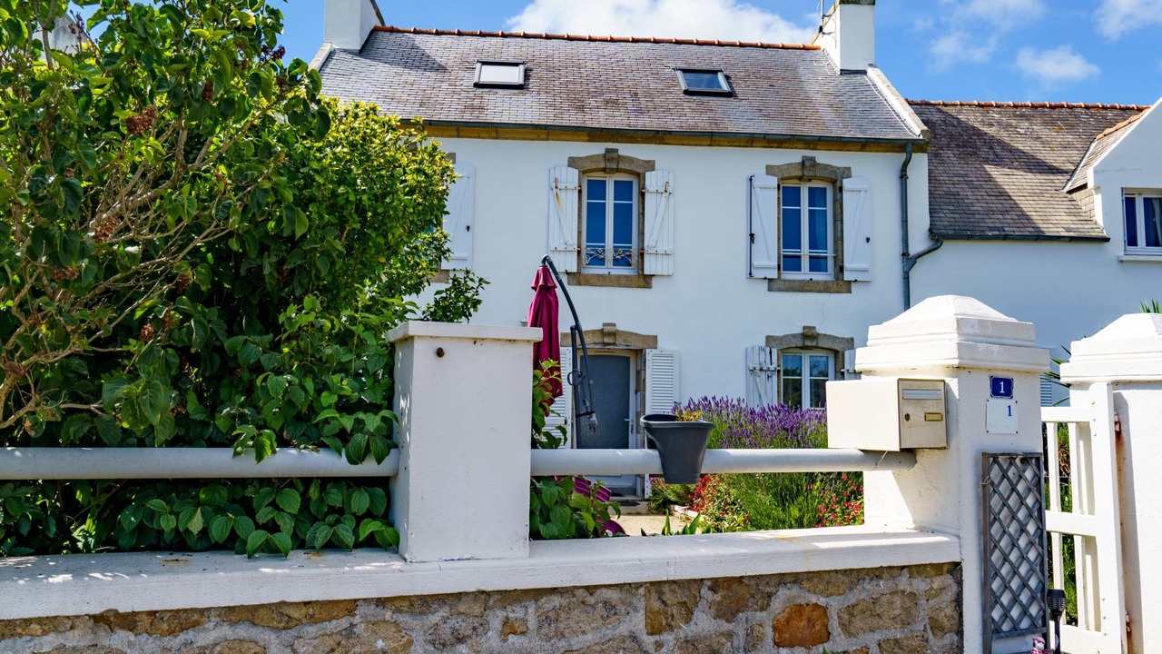 Photo of Others in Primelin