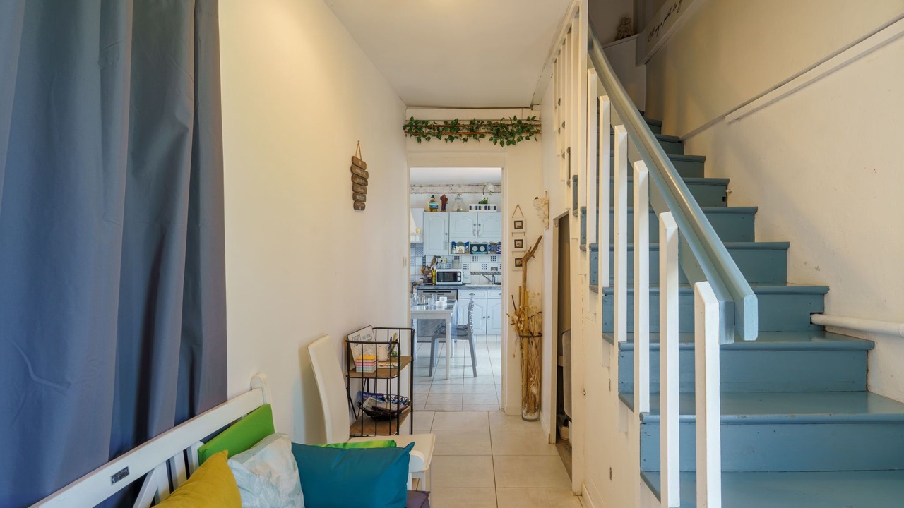 Photo of Others in Primelin