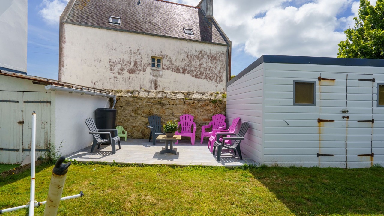 Photo of Others in Primelin