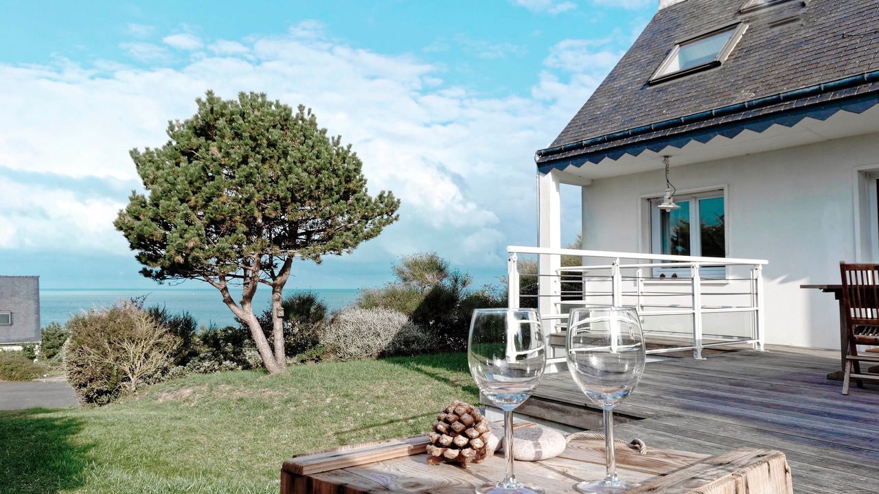 Photo of Patio Balcony in Pleherel-Plage-Vieux-Bourg