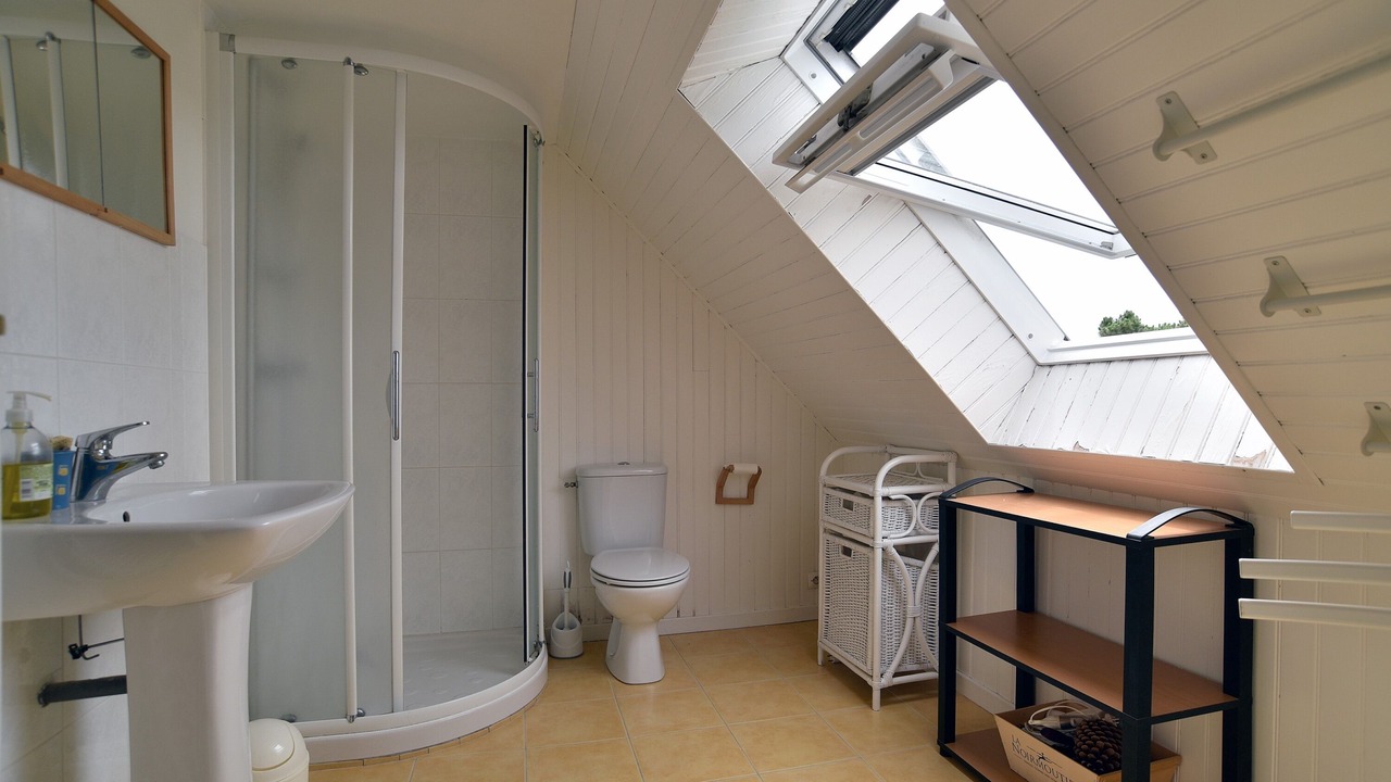 Photo of Bathroom in Pleherel-Plage-Vieux-Bourg