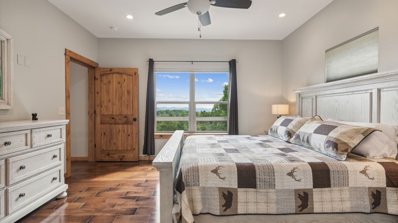 Photo of Bedroom in Blairsville