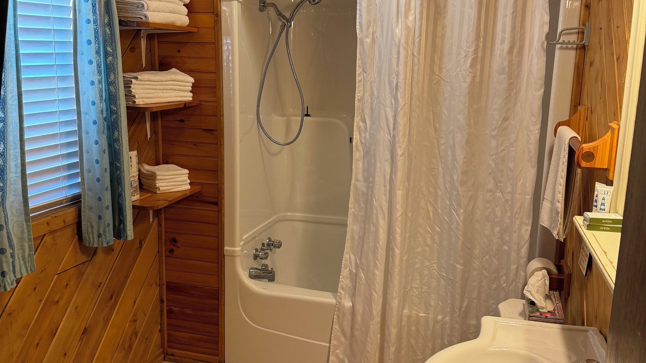 Photo of Bathroom in Summerside