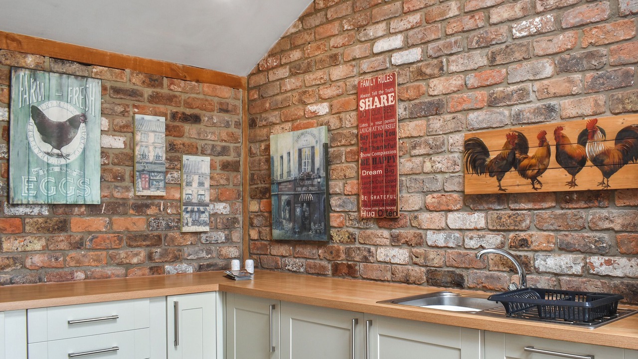 Photo of Others in Huby