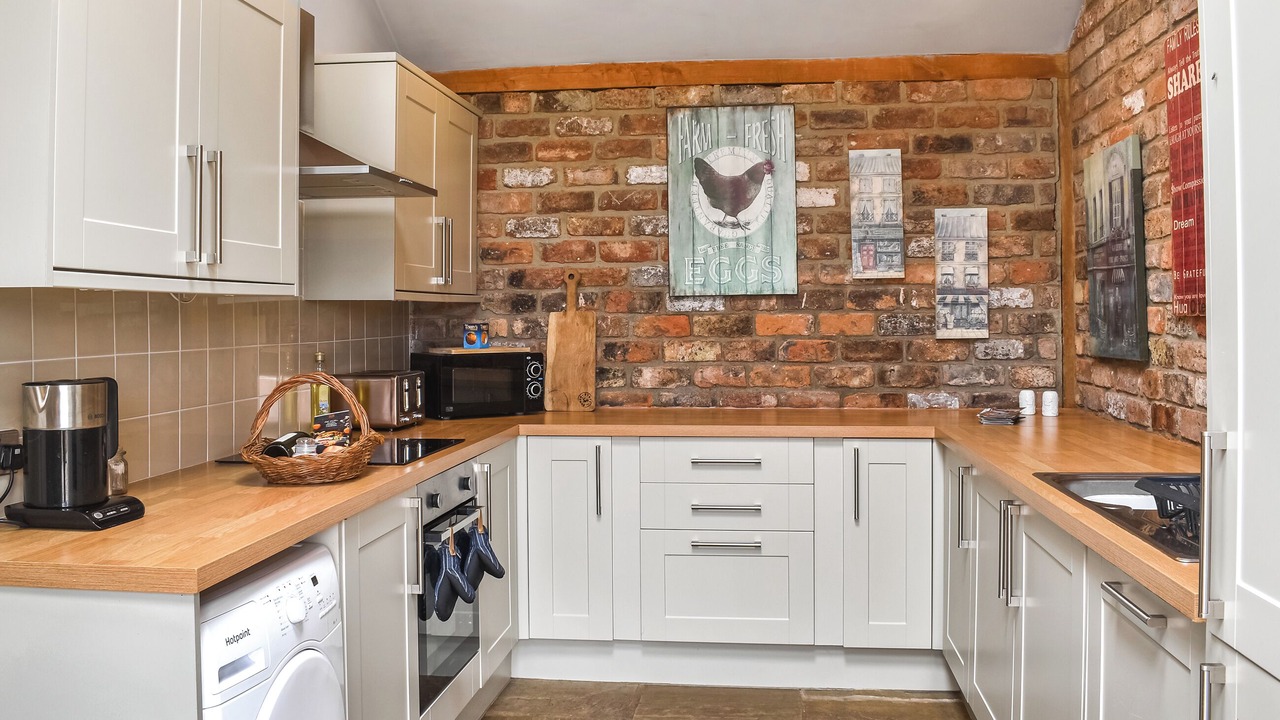 Photo of Others in Huby