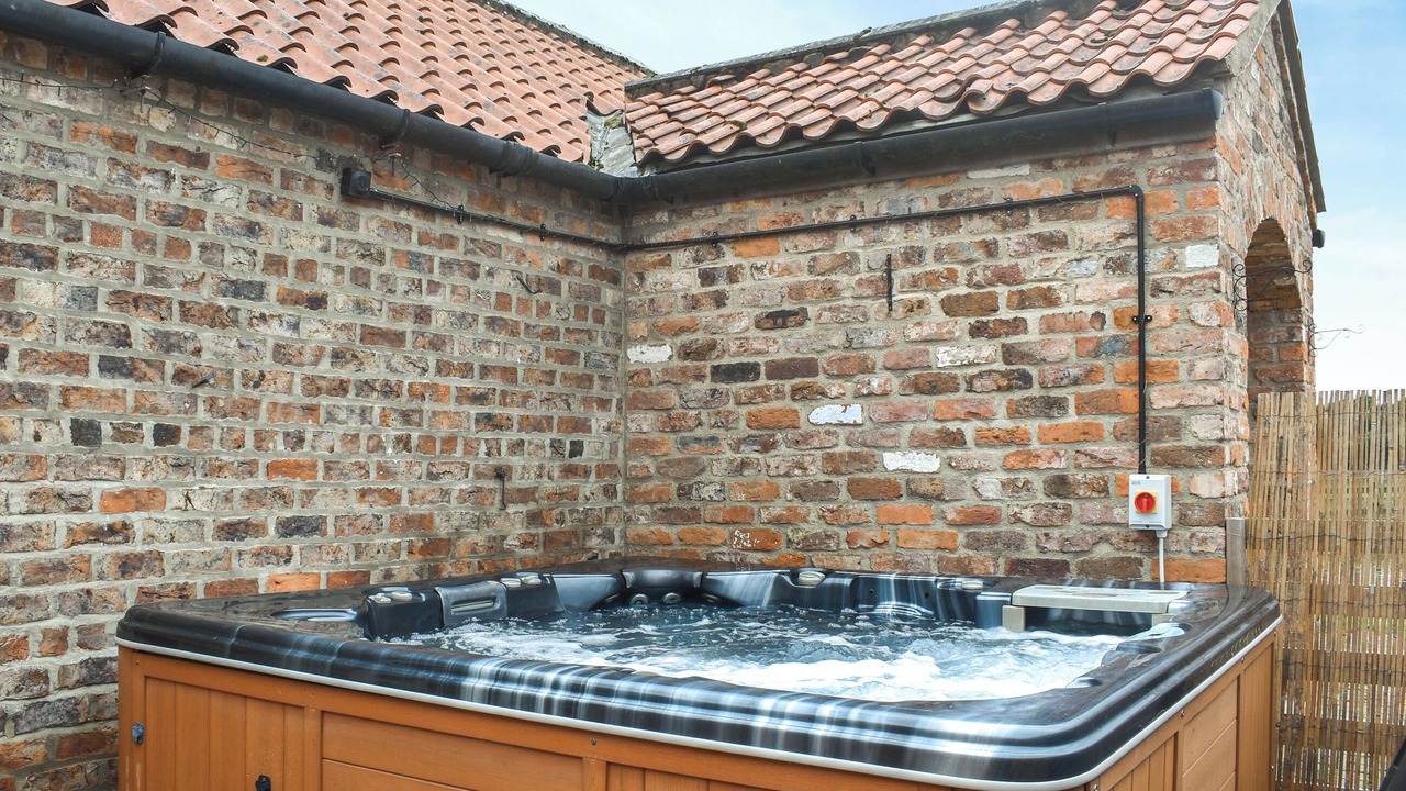 Photo of Others in Huby