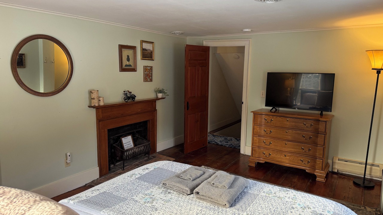 Photo of Bedroom in Bristol Hills
