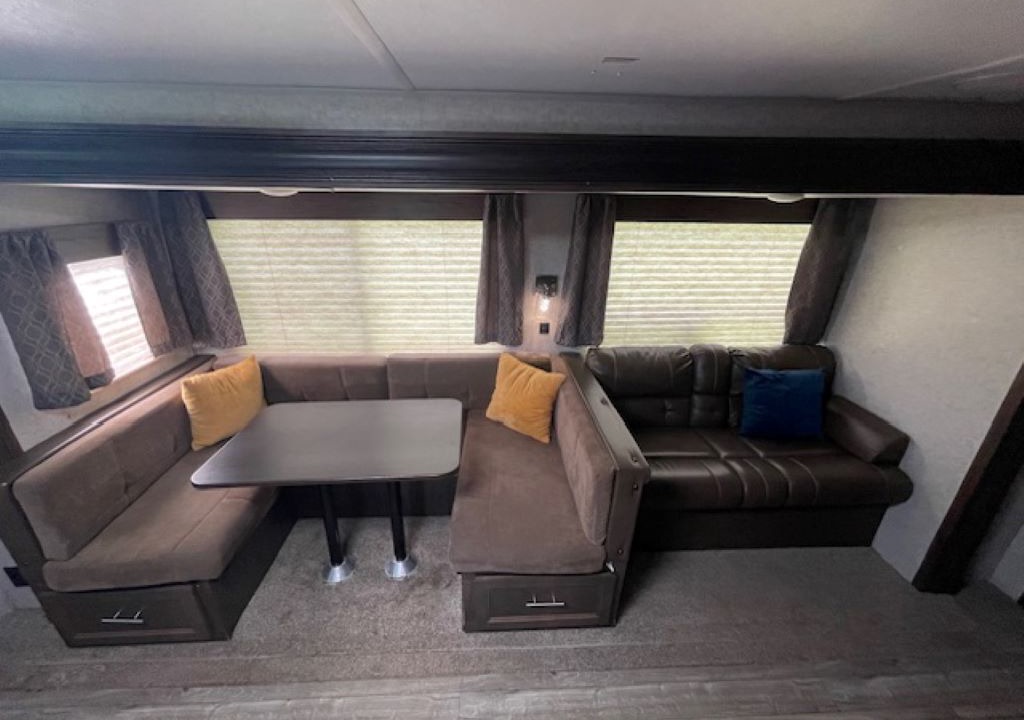 Photo of Livingroom in Clarksville