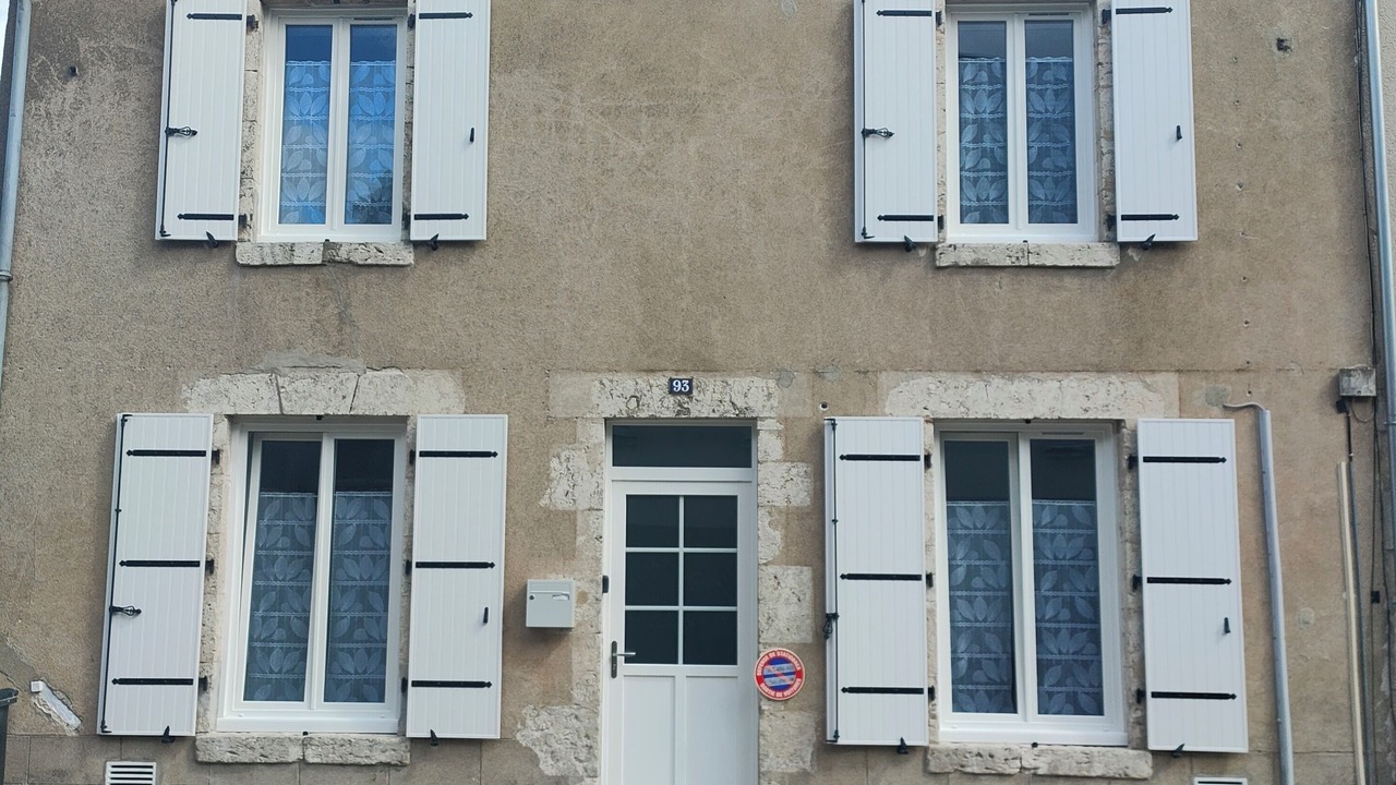 Photo of Outdoor in Baule