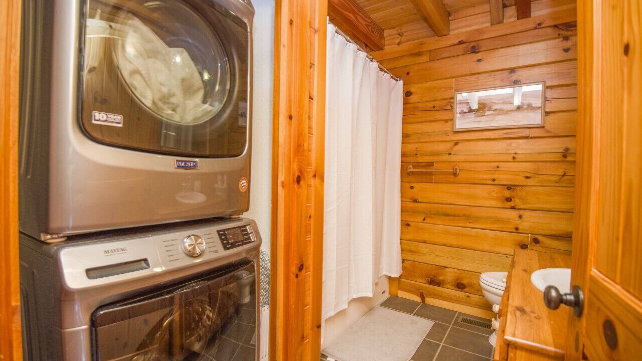 Photo of Bathroom in Ten Mile