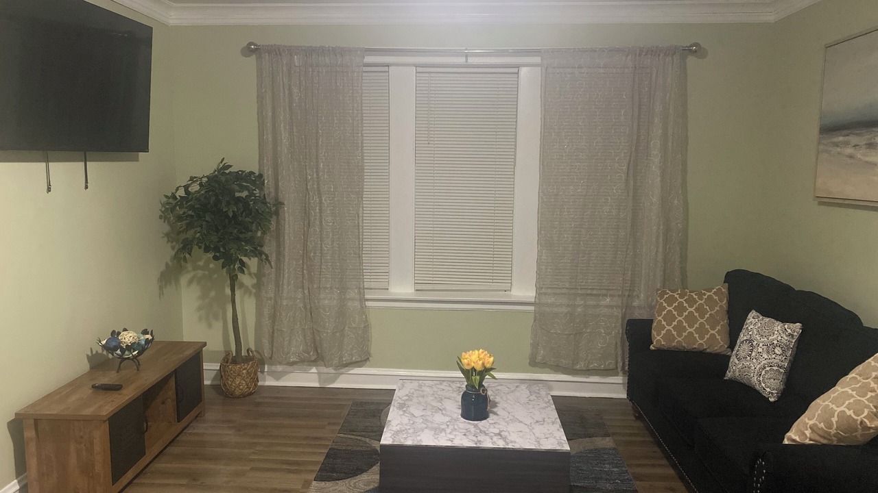 Photo of Livingroom in Gage Park