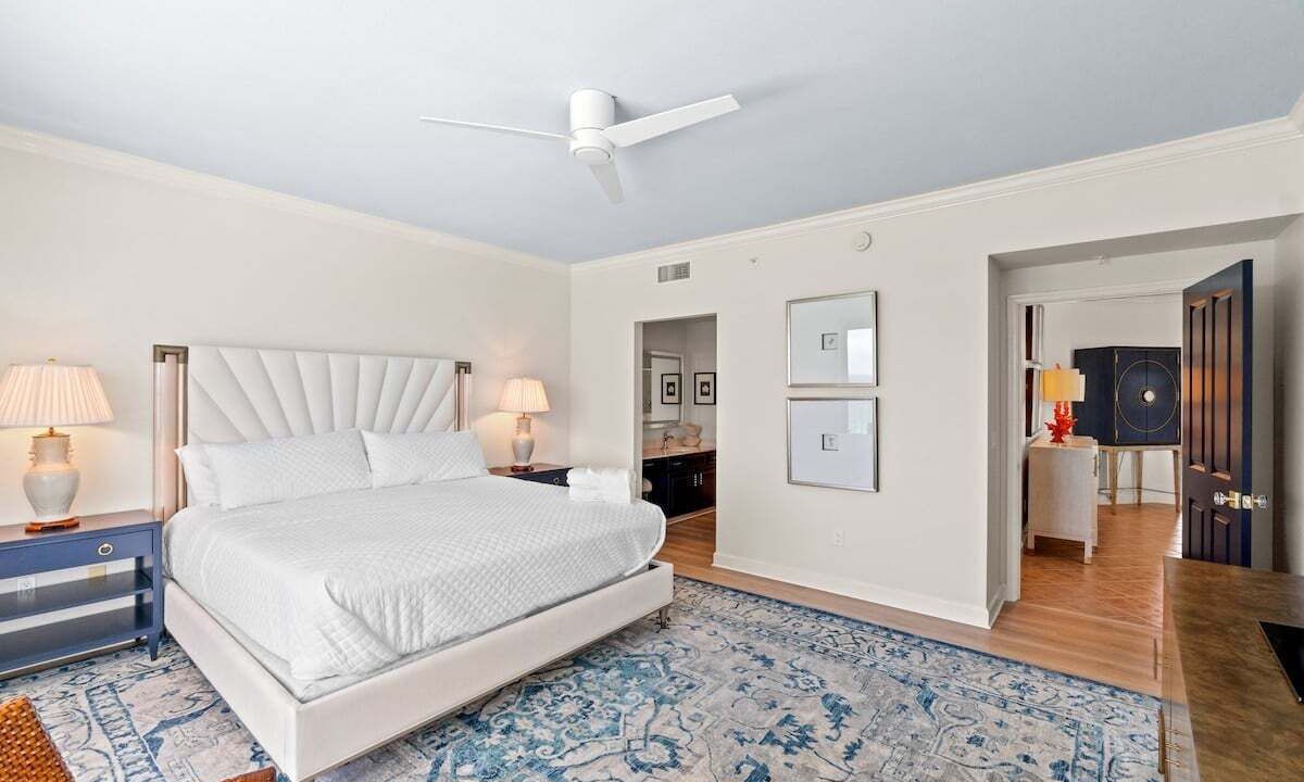 Photo of Others in Bel Air