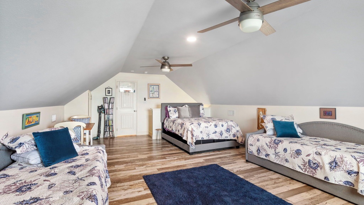 Photo of Bedroom in Lakeview  Jefferson County