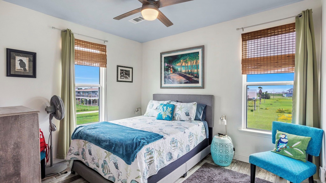 Photo of Bedroom in Lakeview  Jefferson County