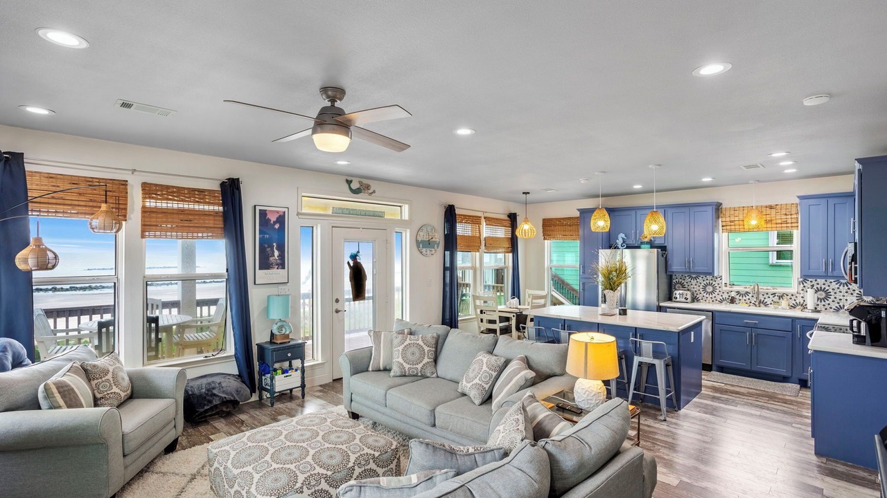 Photo of Livingroom in Lakeview  Jefferson County