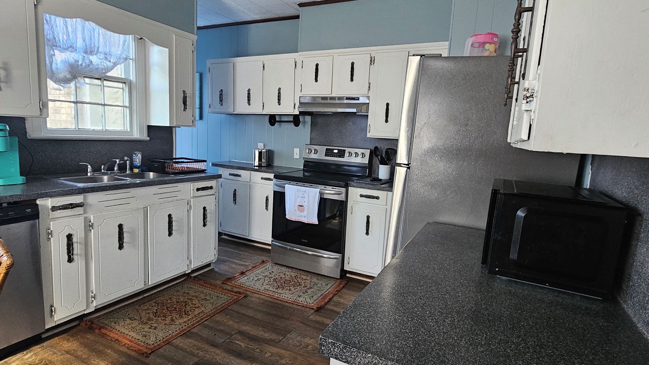 Photo of Others in Douglas