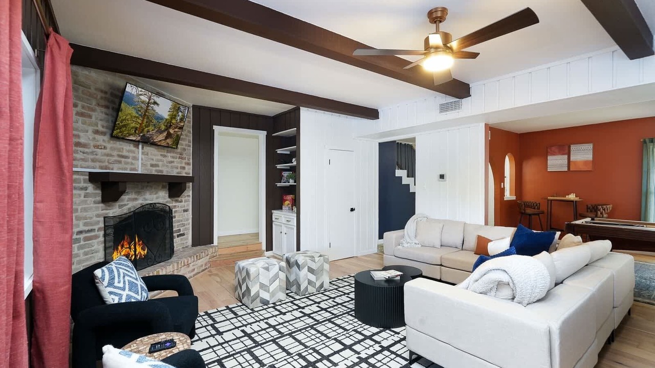 Photo of Livingroom in Vance Jackson