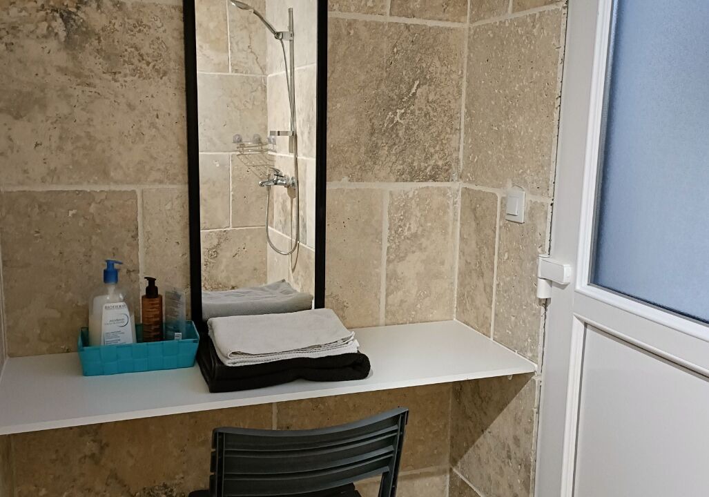 Photo of Bathroom in Artigues-pres-Bordeaux