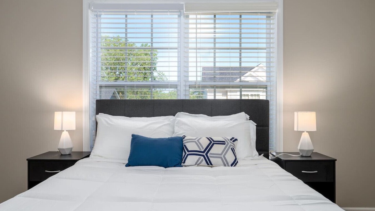 Photo of Bedroom in Oak Creek