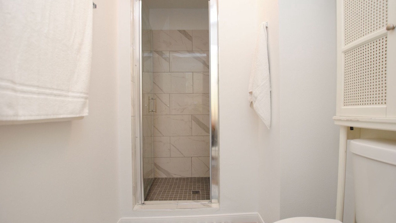 Photo of Bathroom in Memorial Parkway