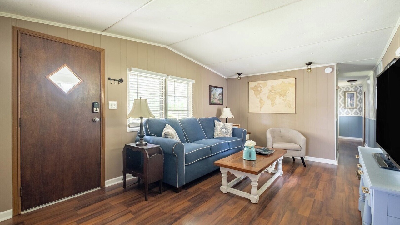 Photo of Livingroom in Denton