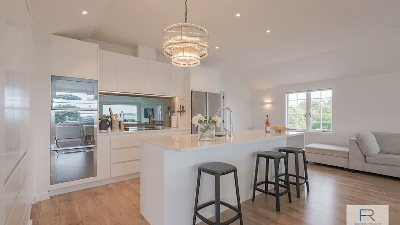 Photo of Others in St. Heliers