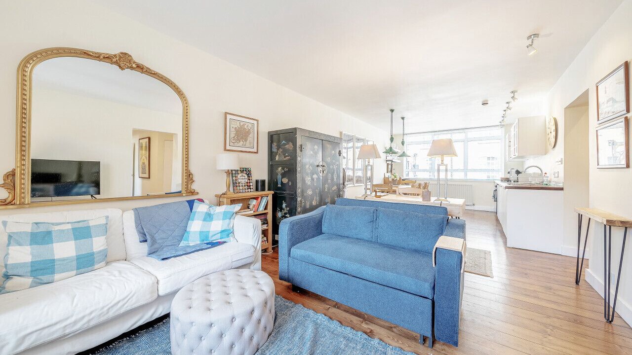 Photo of Livingroom in Chelsea Riverside