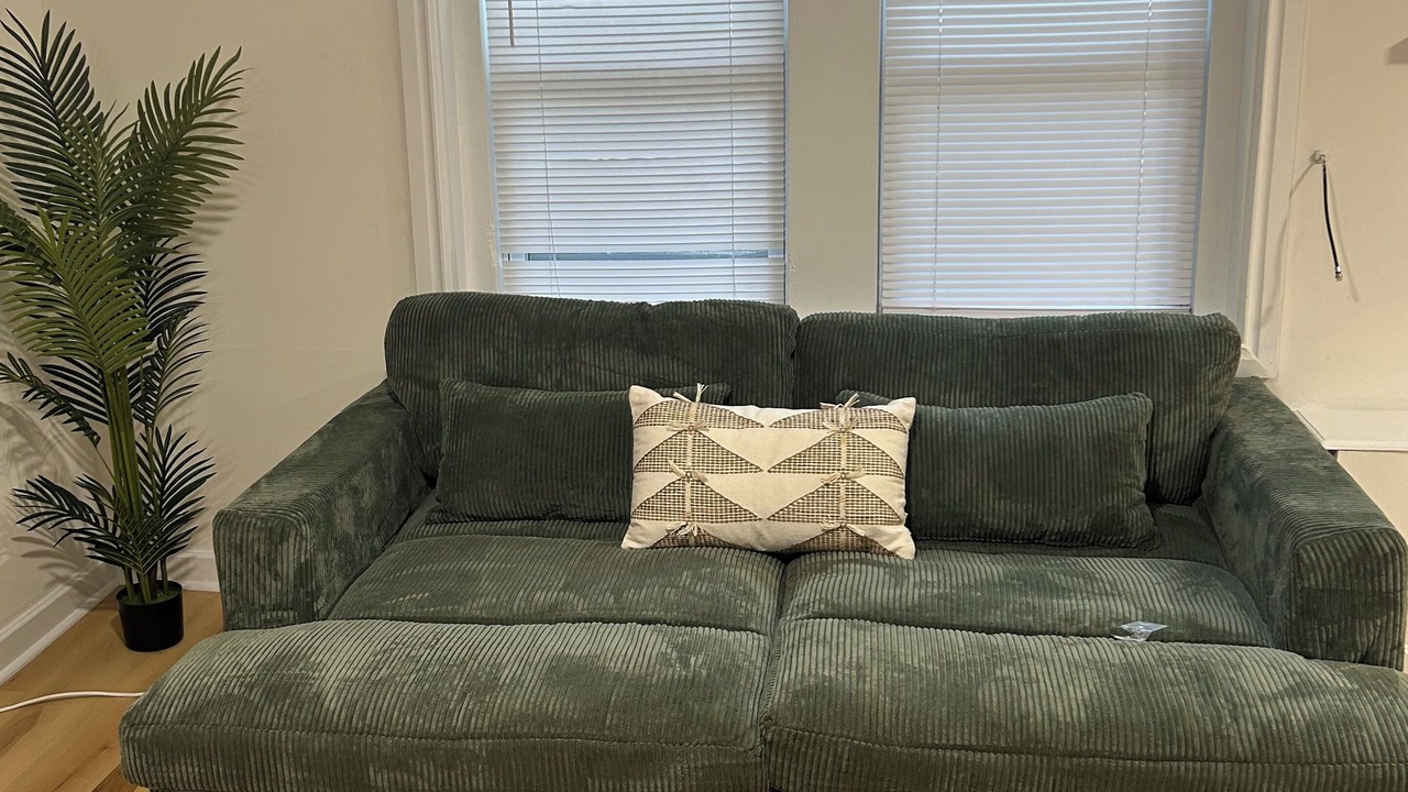 Photo of Livingroom in West Town
