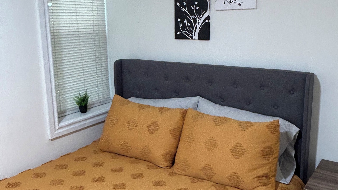 Photo of Bedroom in West Town