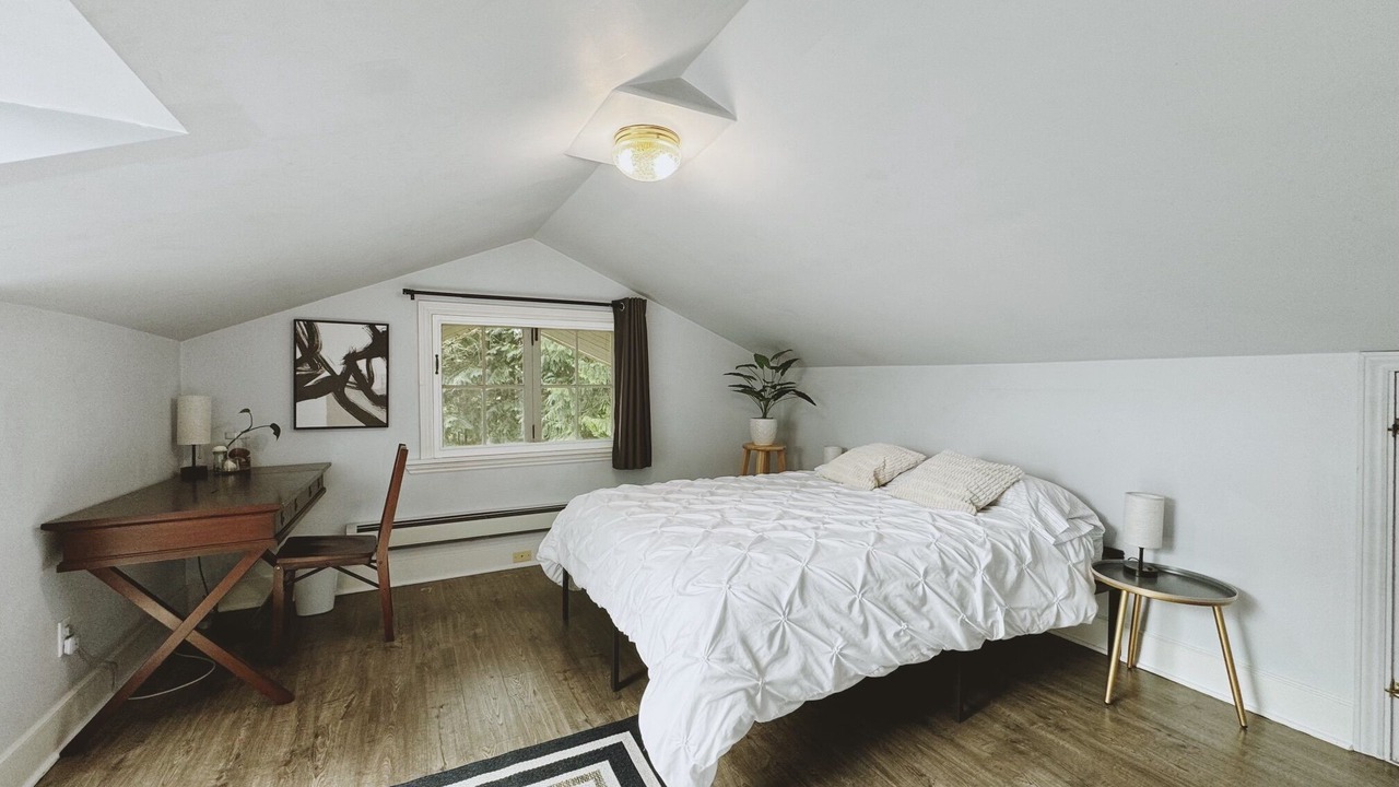 Photo of Others in Lake Forest Park