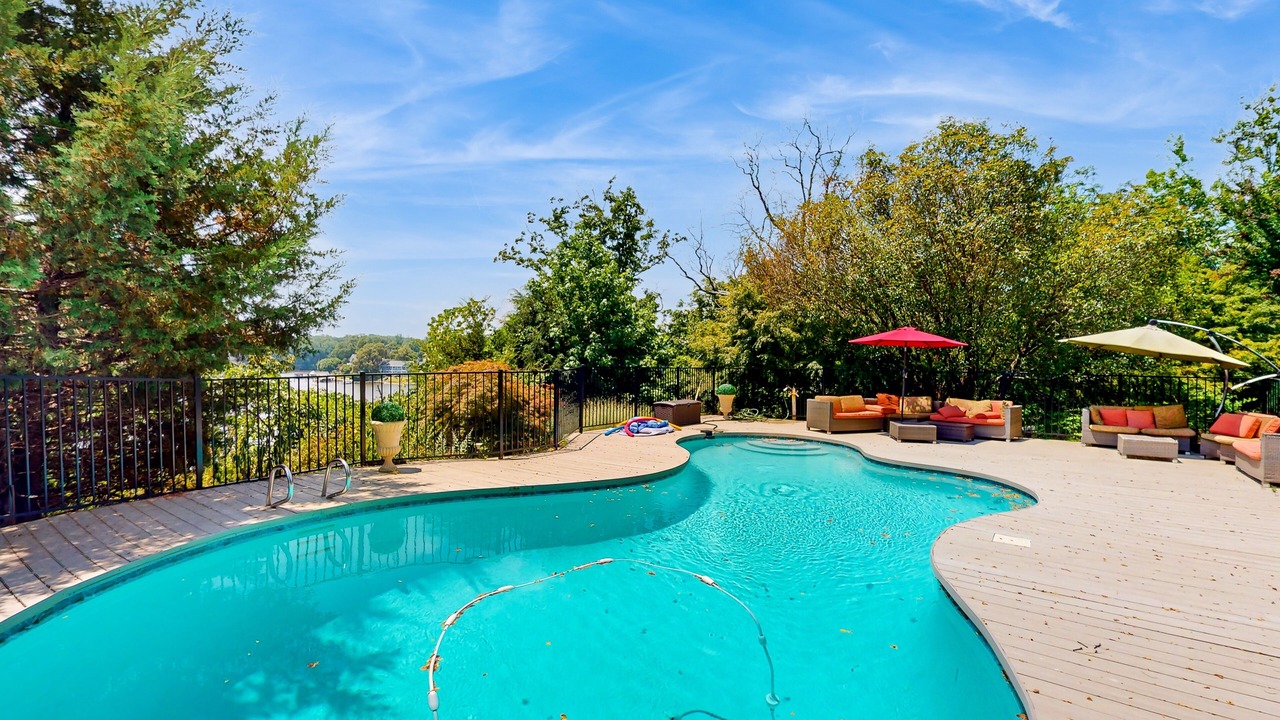 Photo of Outdoor in Parole