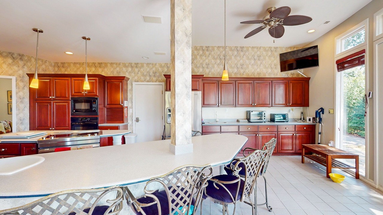 Photo of Kitchen in Parole