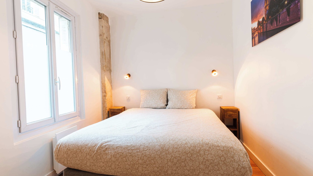 Photo of Bedroom in 17th Arrondissement