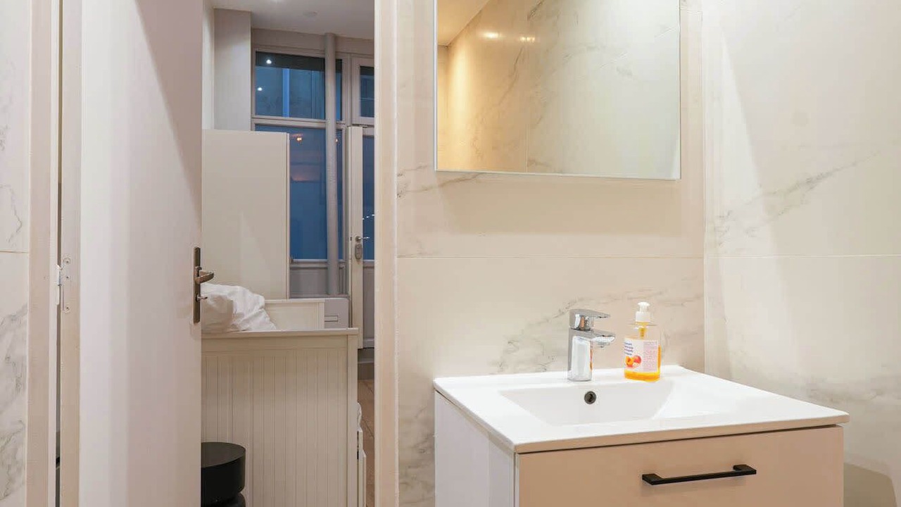 Photo of Bathroom in Saint-Merri
