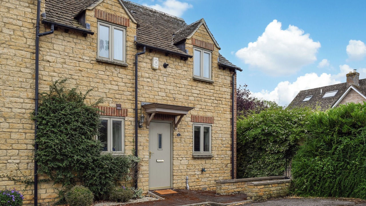 Photo of Others in South Leigh