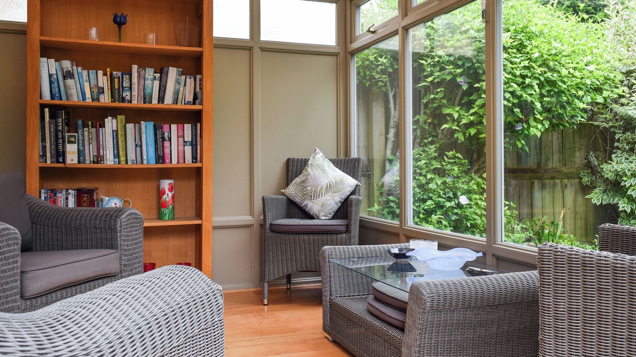 Photo of Others in South Leigh