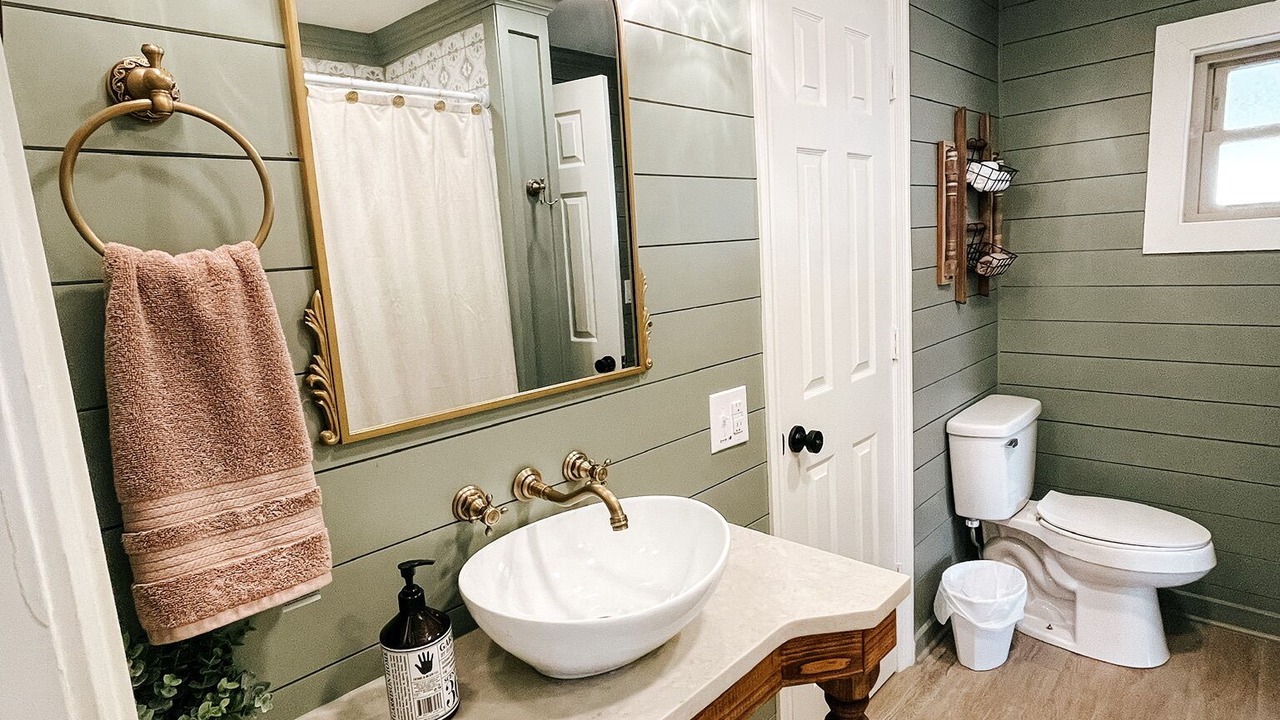 Photo of Bathroom in Royal