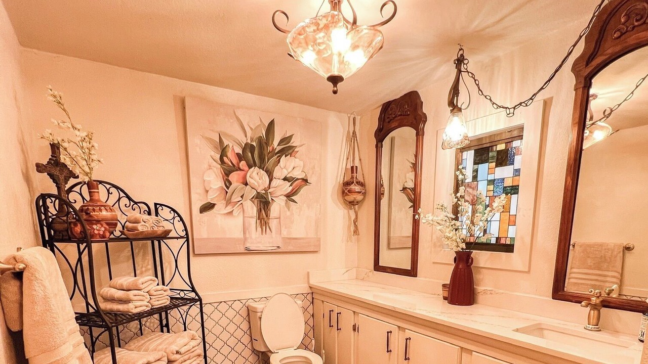 Photo of Bathroom in Royal
