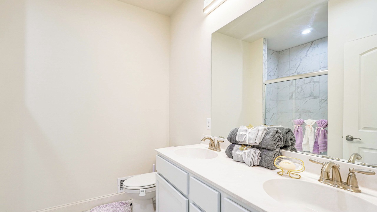 Photo of Bathroom in Jonas