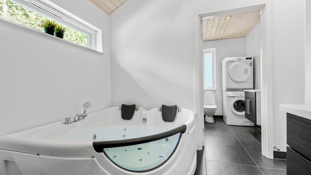 Photo of Bathroom in Øksenmølle