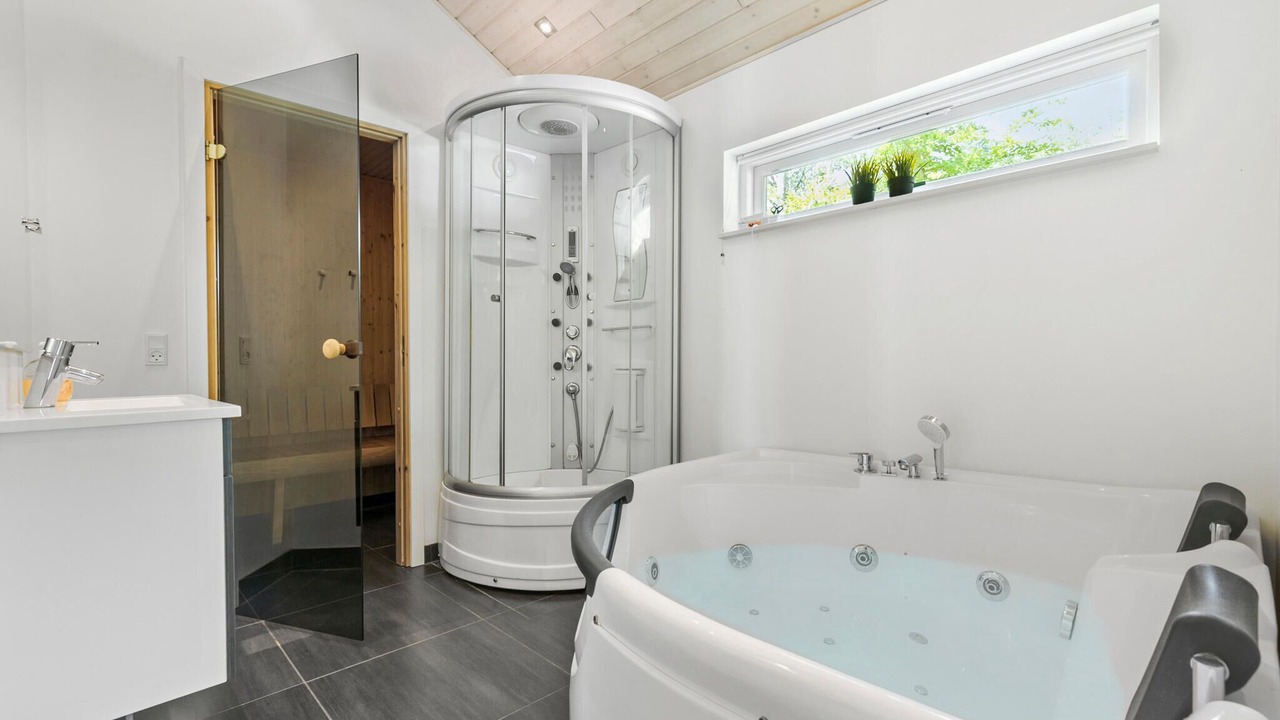 Photo of Bathroom in Øksenmølle