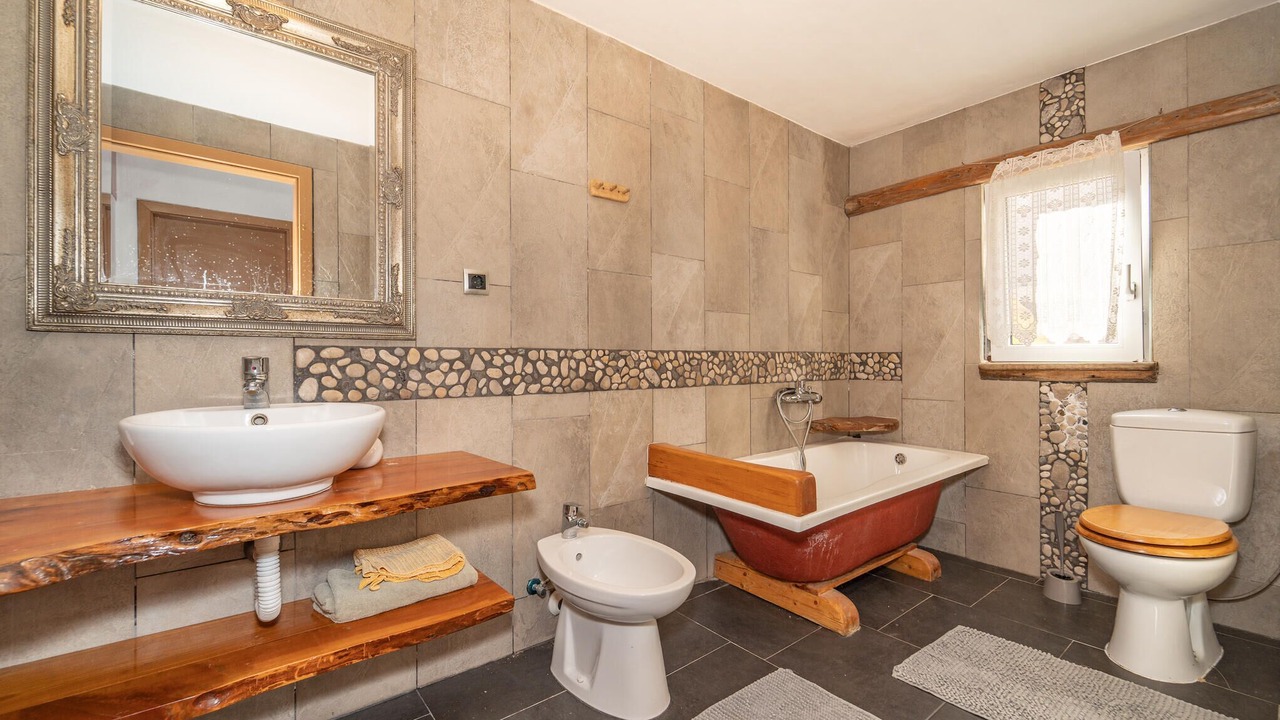 Photo of Bathroom in Zman