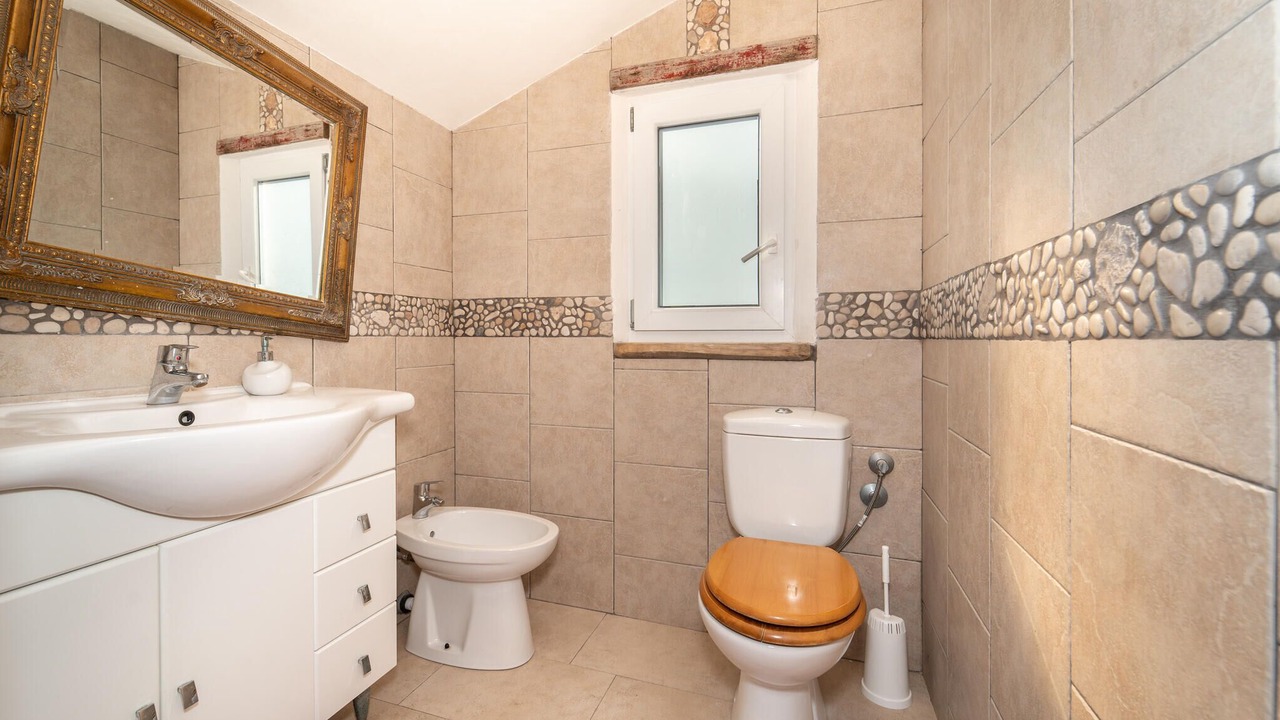 Photo of Bathroom in Zman
